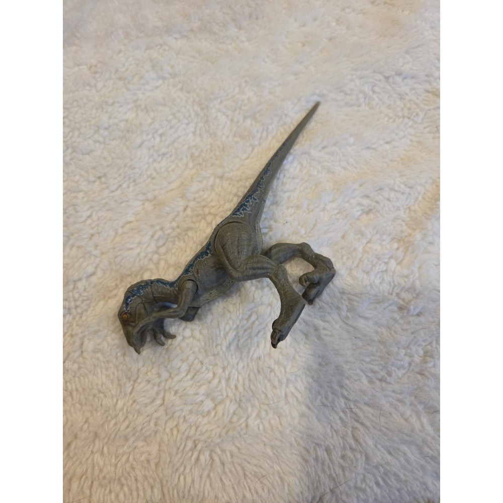 Jurassic Park World 2017 Velociraptor Dinosaur Action Figure  Posable Side Panel - Picture 2 of 5